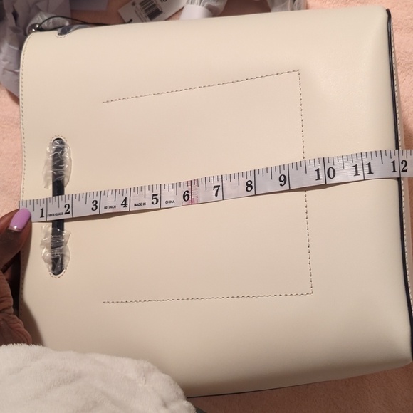 Ralph Lauren leather bag. - Picture 5 of 16